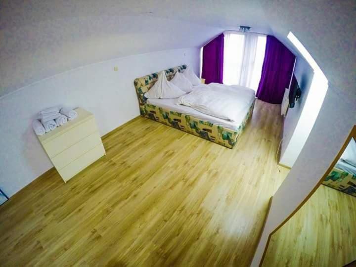 Casa Germana 호텔 Lupeni  외부 사진