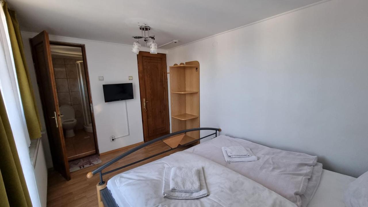 Casa Germana 호텔 Lupeni  외부 사진