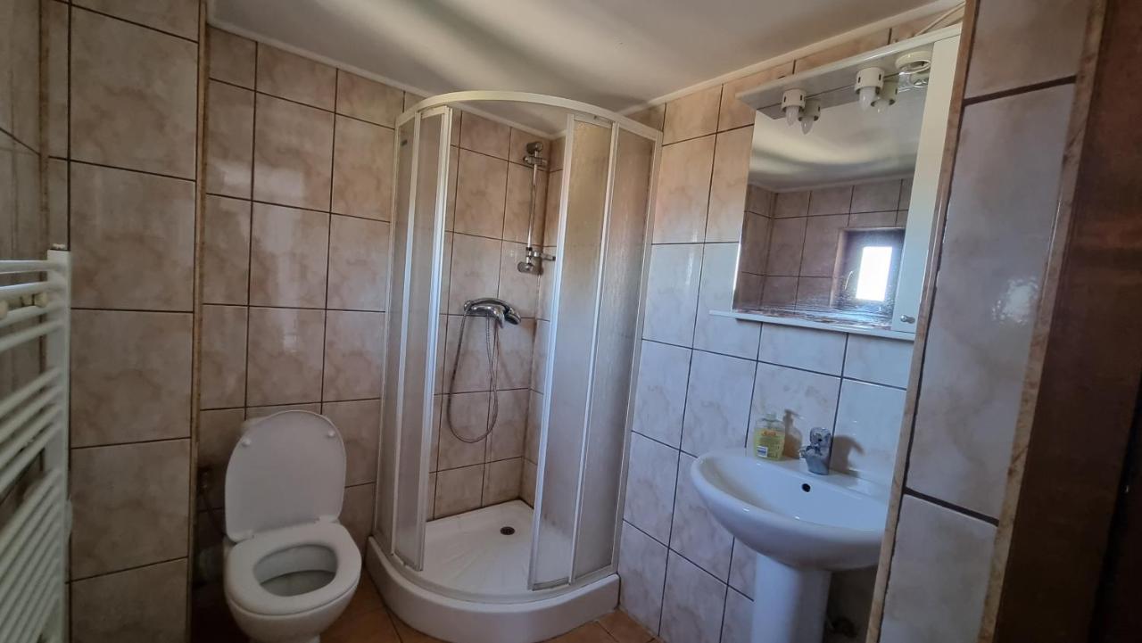 Casa Germana 호텔 Lupeni  외부 사진